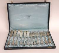 MT5022 Silbernes  Fischbesteck  im  Kasten