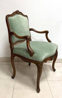 MB9017 Fauteuil  Louis  XV.
