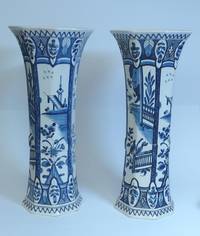 PK1044 Zwei  schlanke  Vasen Blaumalerei