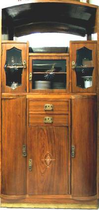 MB-009 Jugendstil-Schrank