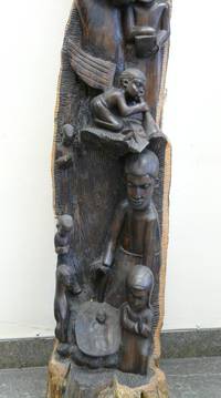 SK3045 Afrikanische  Großskulptur: Die  Anbetung der  Könige / Die  Heilige   Familie  in  Bethlehem