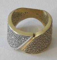 SU7009 Goldring mit Diamant - Besatz