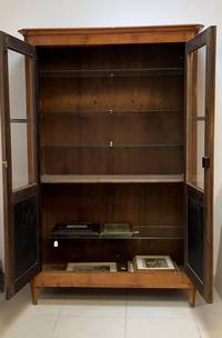 MB9020 Biedermeier - Vitrinenschrank