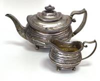 MT5018 Silber - Teekanne  mit   Milchkännchen   (George III.)