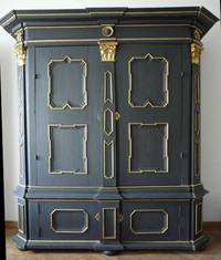 MB9035   Monumentaler  Barock - Dielenschrank