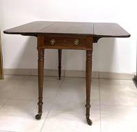 MB9009 Klapptisch /  Pembroke  Table