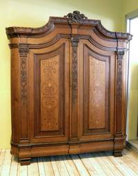 MB9075 Dielenschrank   Barock