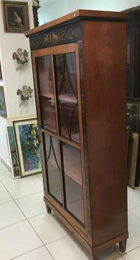 MB9005 Biedermeier - Vitrine