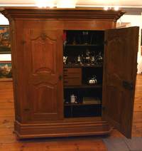 MB9036 Barockschrank